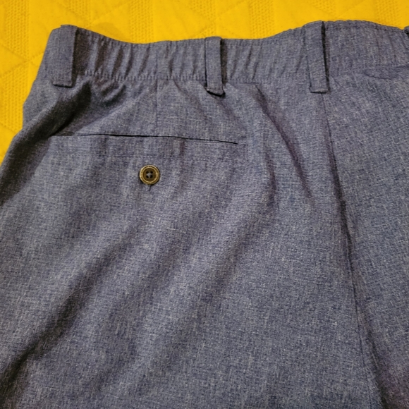 Mens Shorts. Under Armour. Loose Heatgear - Picture 4 of 7